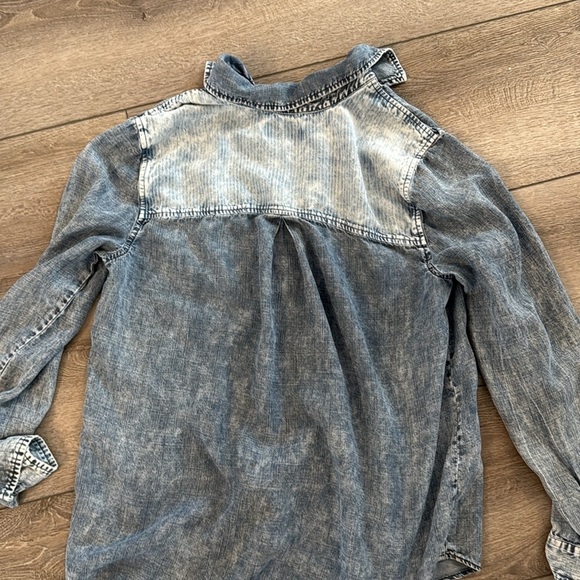 Michael stars line tencel blend snap button M - Picture 5 of 5